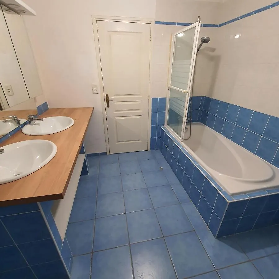 Maison Familiale - Presqu'Ile De Rhuys - 4Ch 9P - Terrain Clos Arbore Surzur