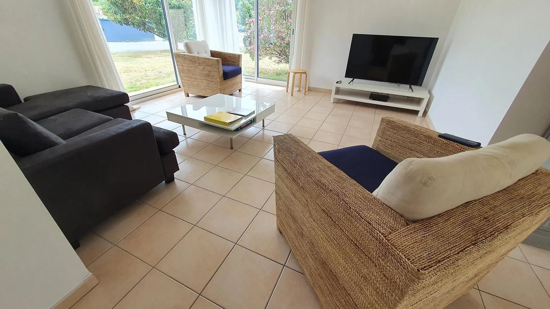 Holiday home Maison Familiale - Presqu'Ile De Rhuys - 4Ch 9P - Terrain Clos Arbore Surzur France